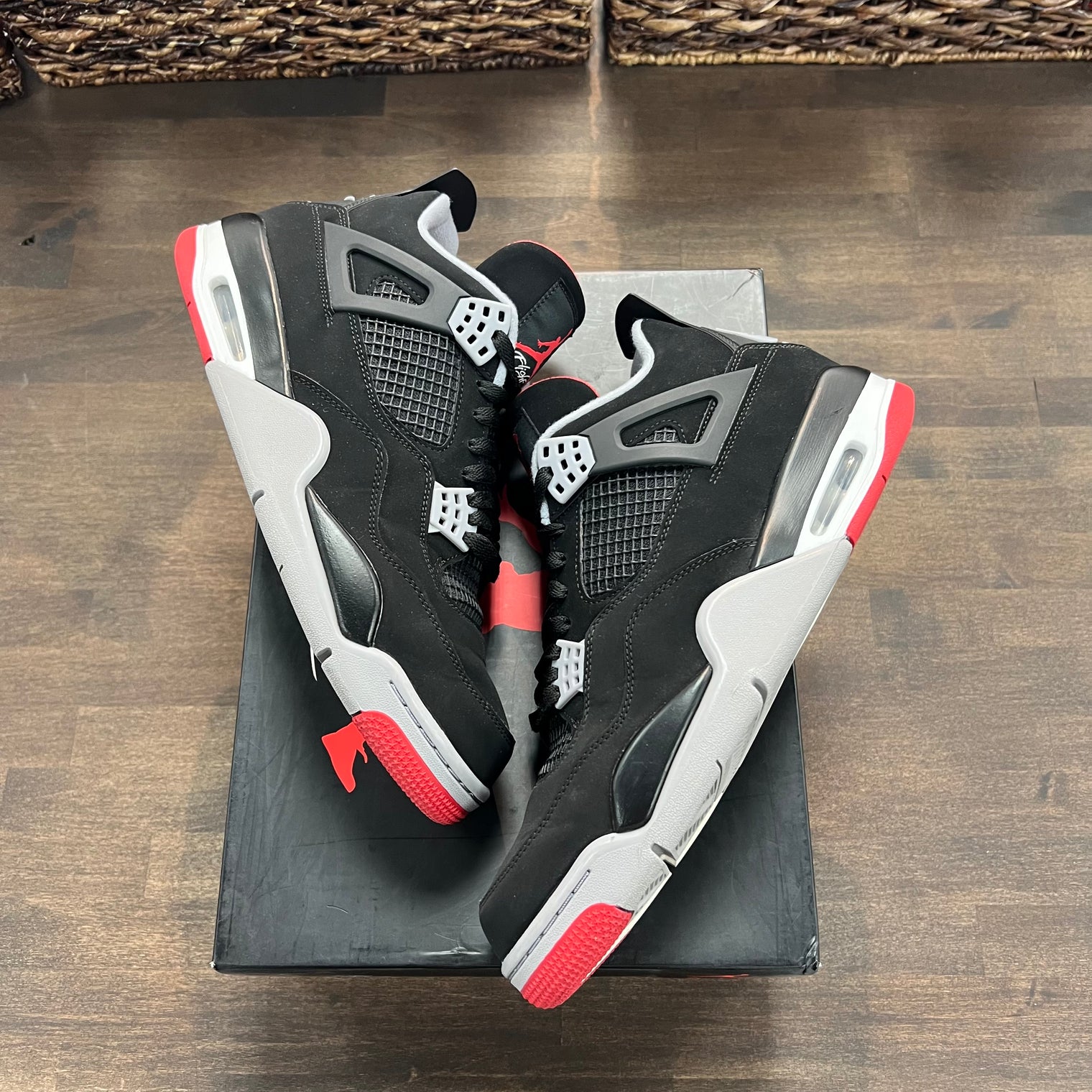 Bred Jordan 4 2019 (USED)
