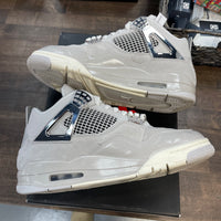 Frozen Moment Jordan 4 (W) (USED)