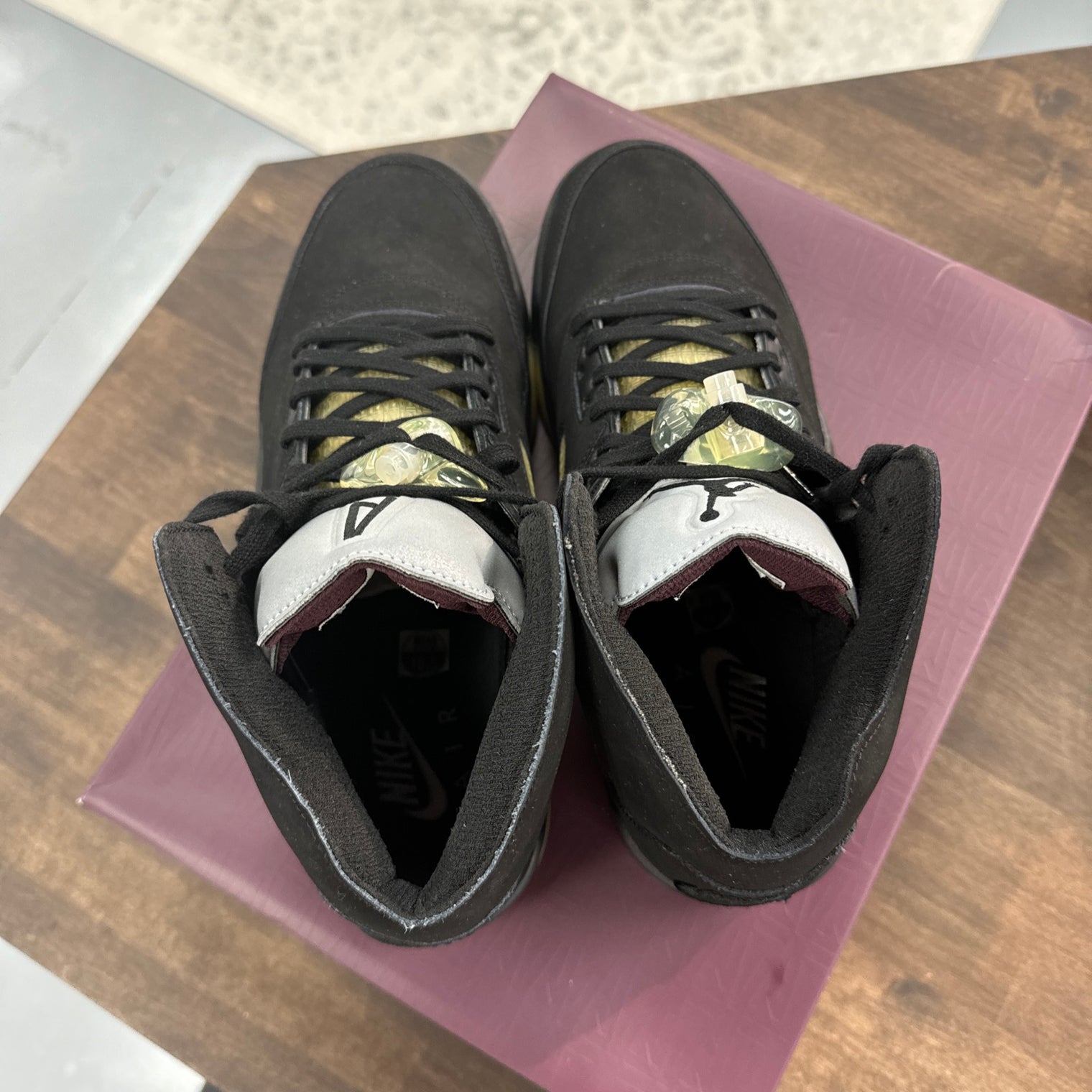Dusk A Ma Maniere Jordan 5 (USED)