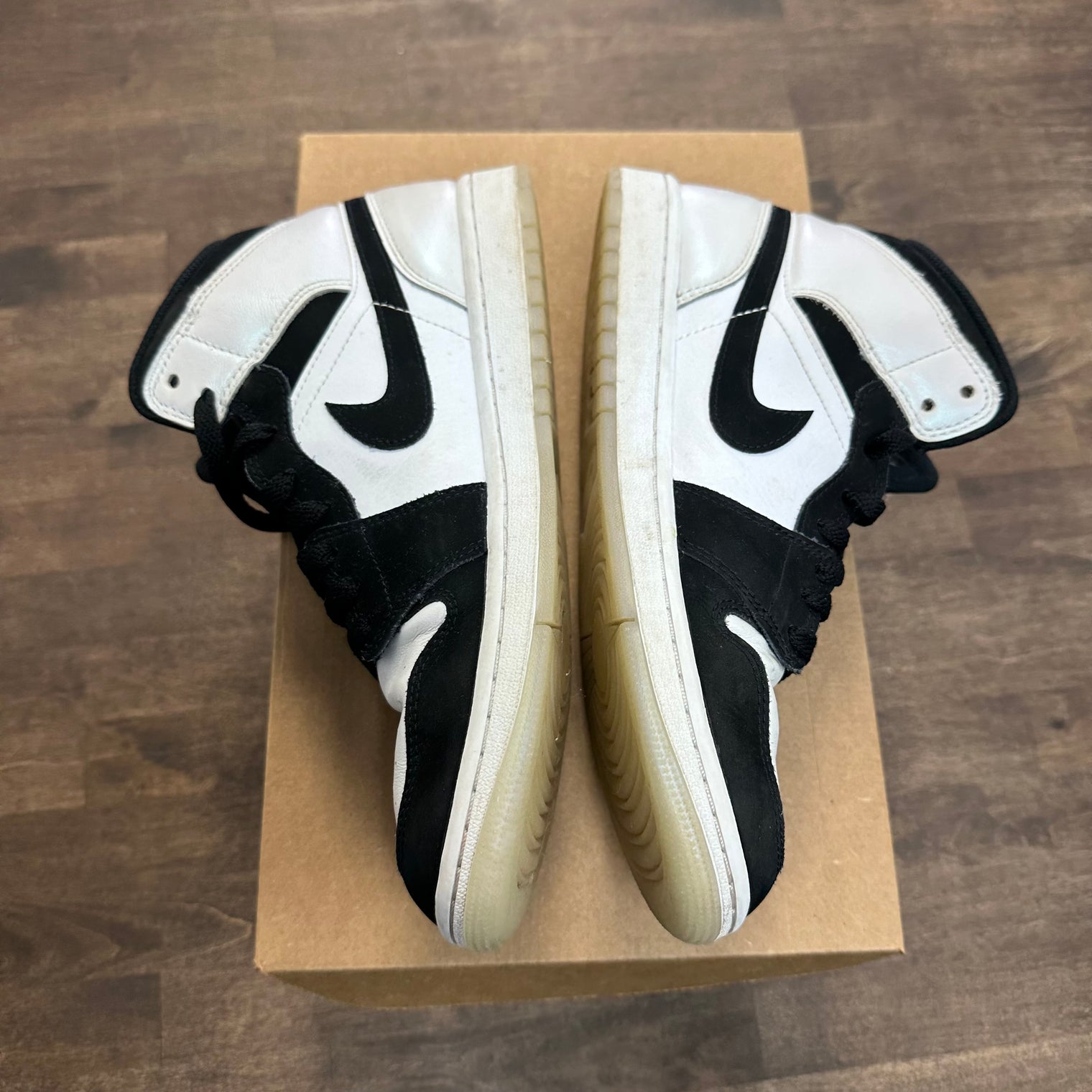 Diamond Short Jordan 1 Mid (USED,No Box)