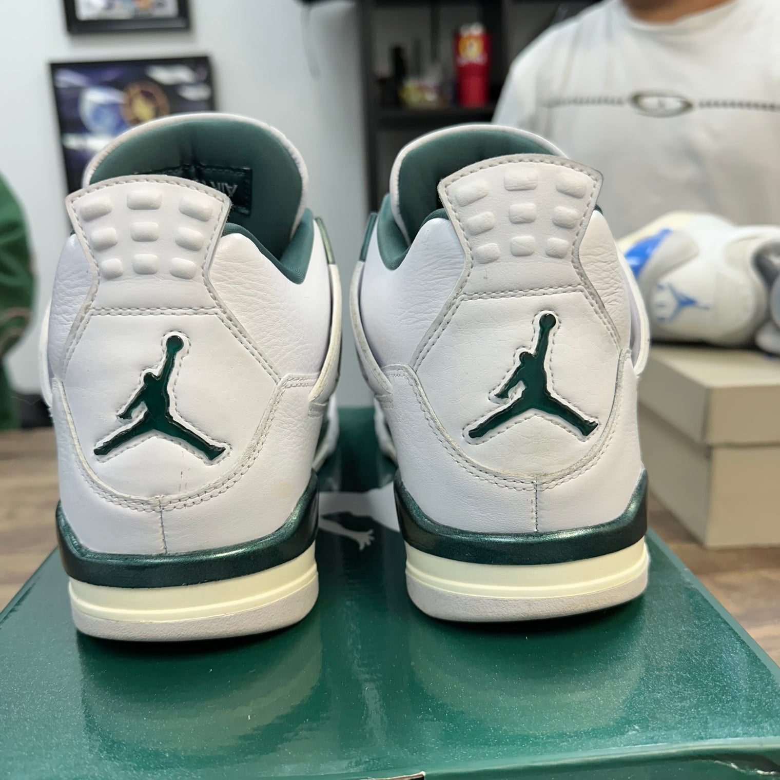Oxidized Green Jordan 4 Retro (USED)