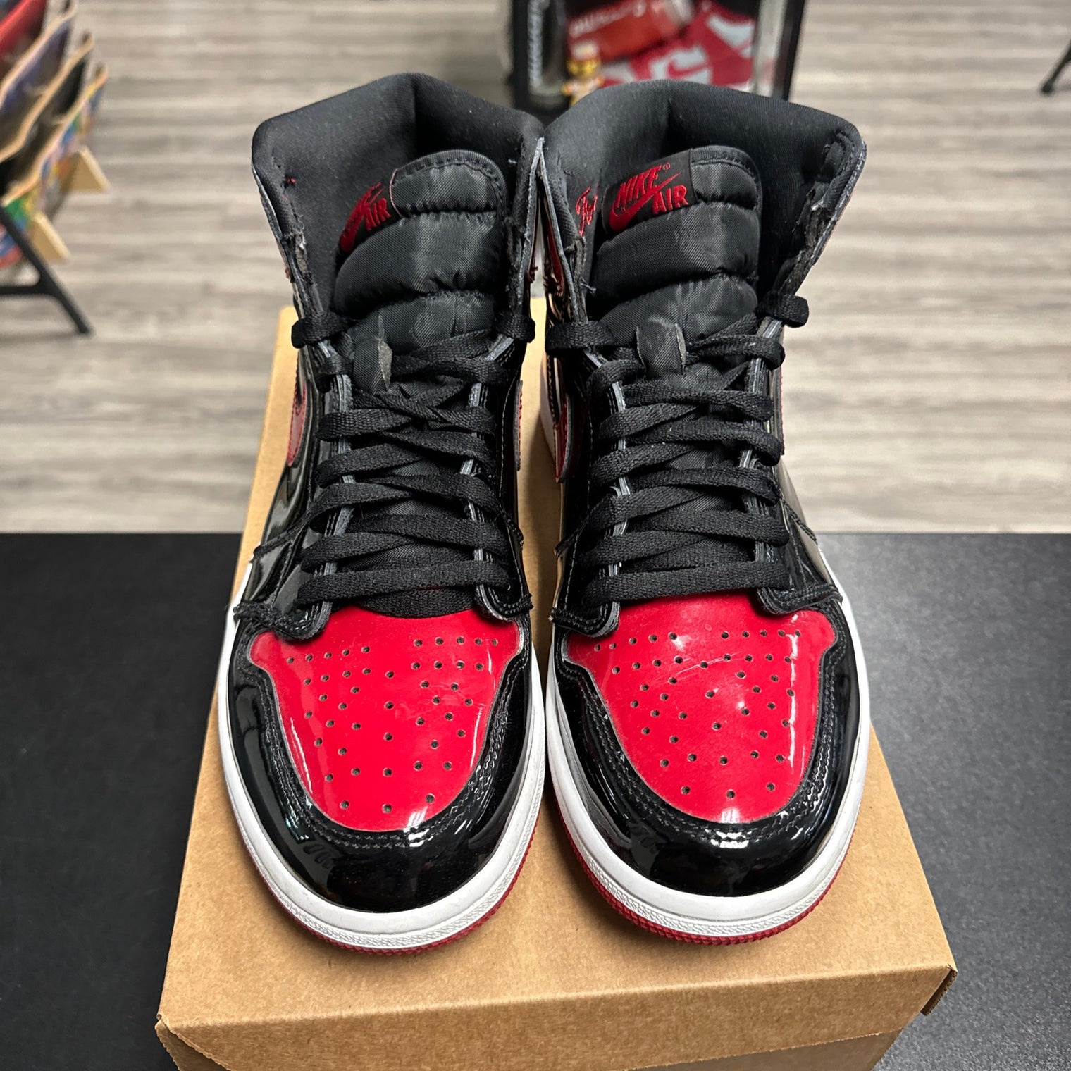 Patent Bred Jordan 1 High (USED, no box)