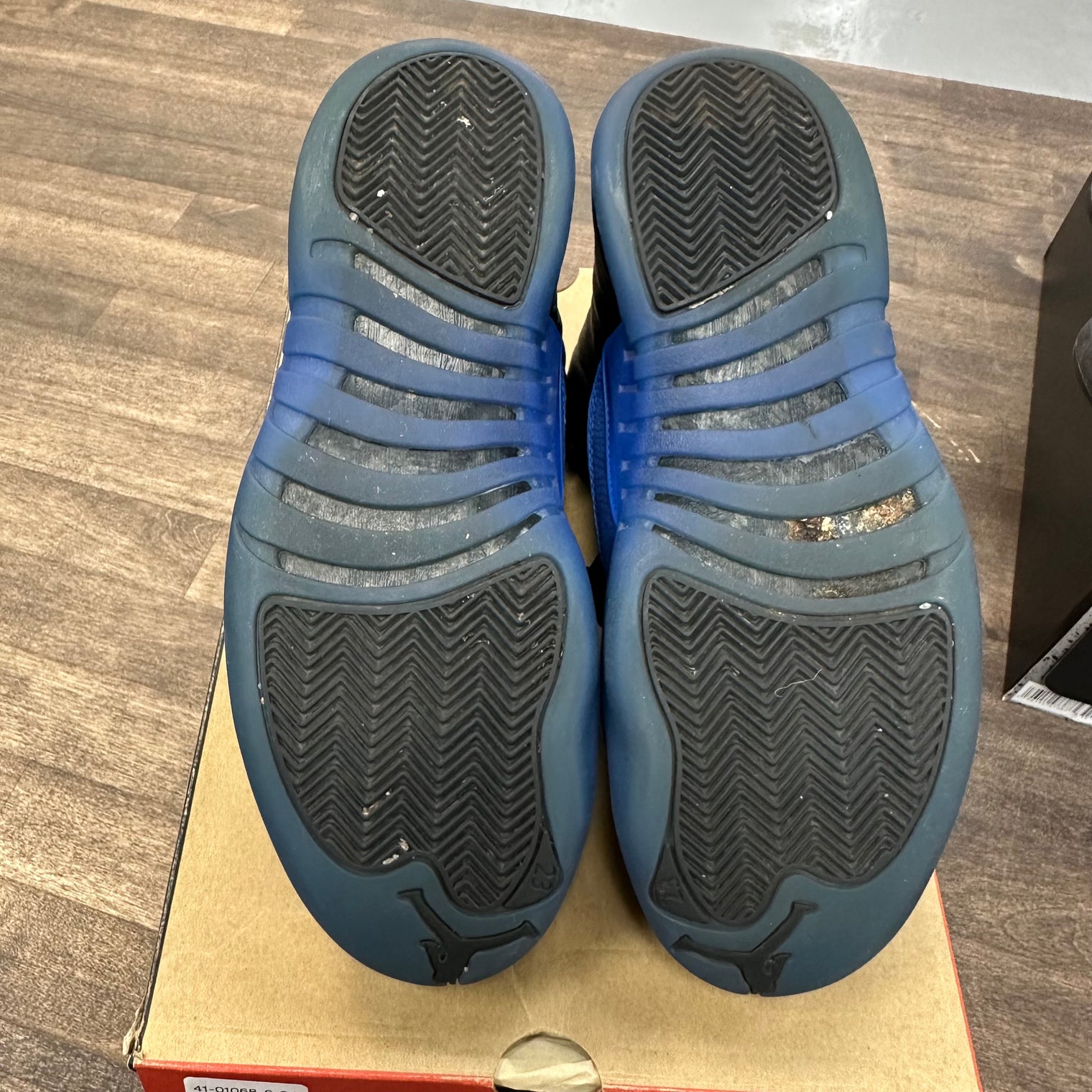 Black Game Royal Jordan 12 (USED)