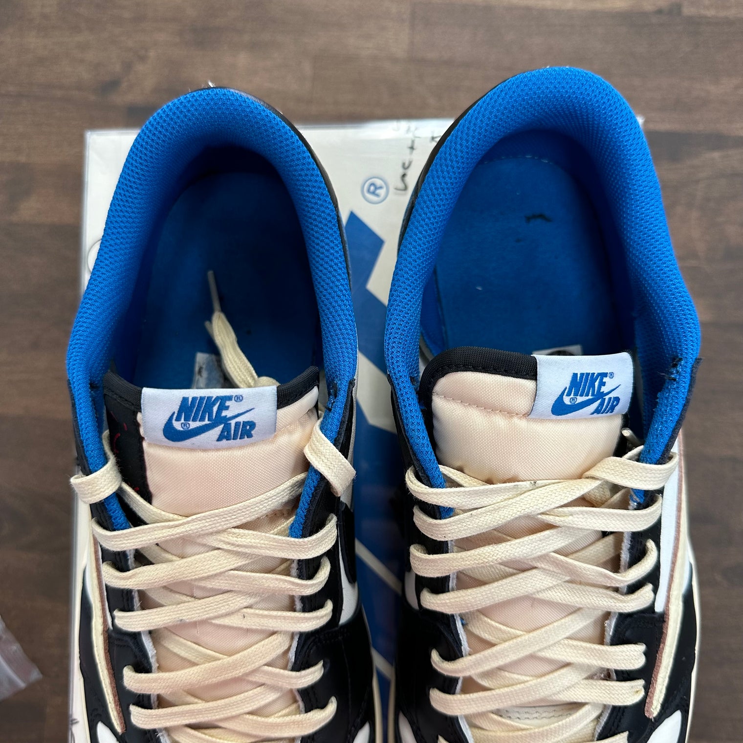 Fragment Travis Scott Jordan 1 Low (USED)