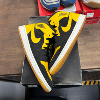 New Love Jordan 1 Mid (2017) (USED)