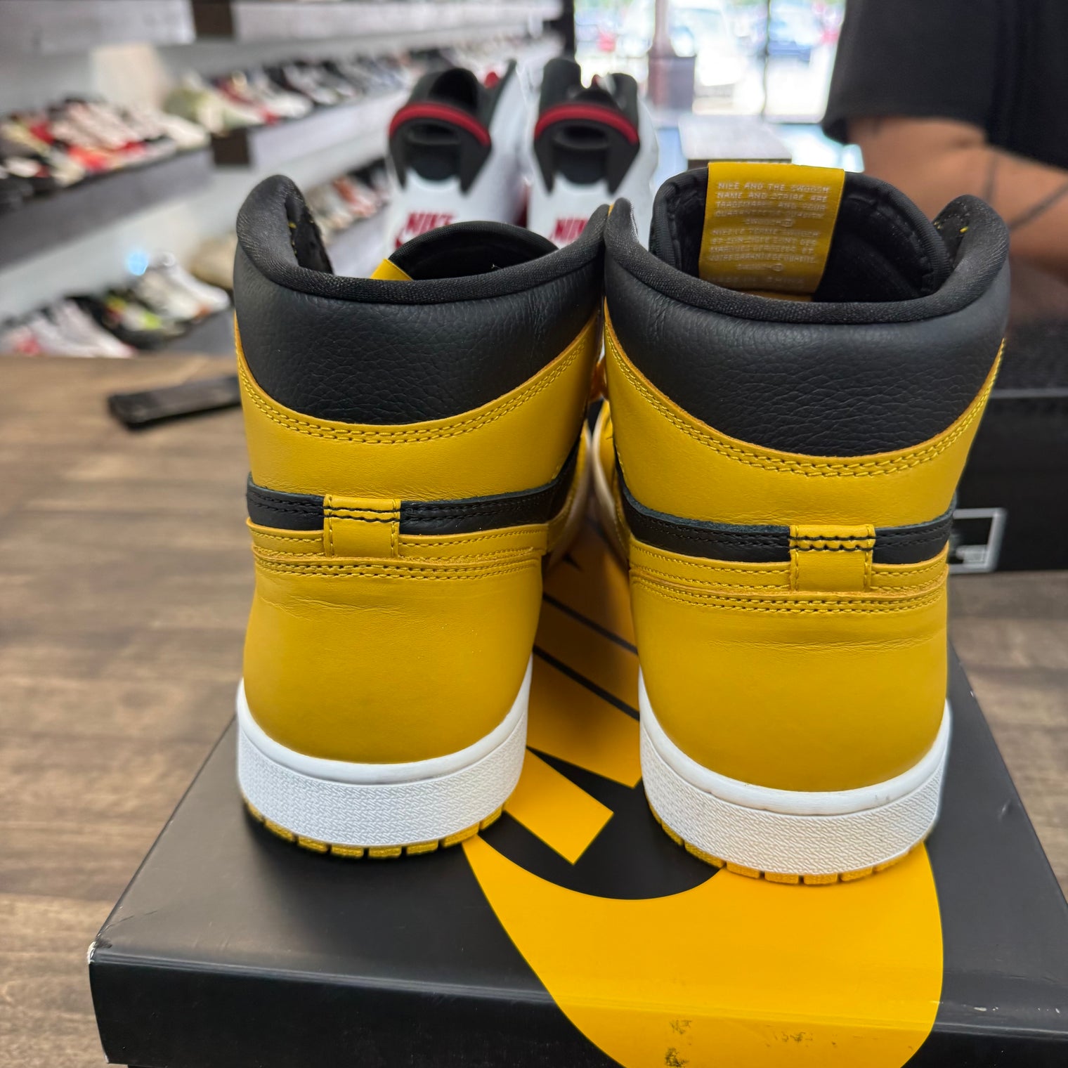 Pollen Jordan 1 High (USED)
