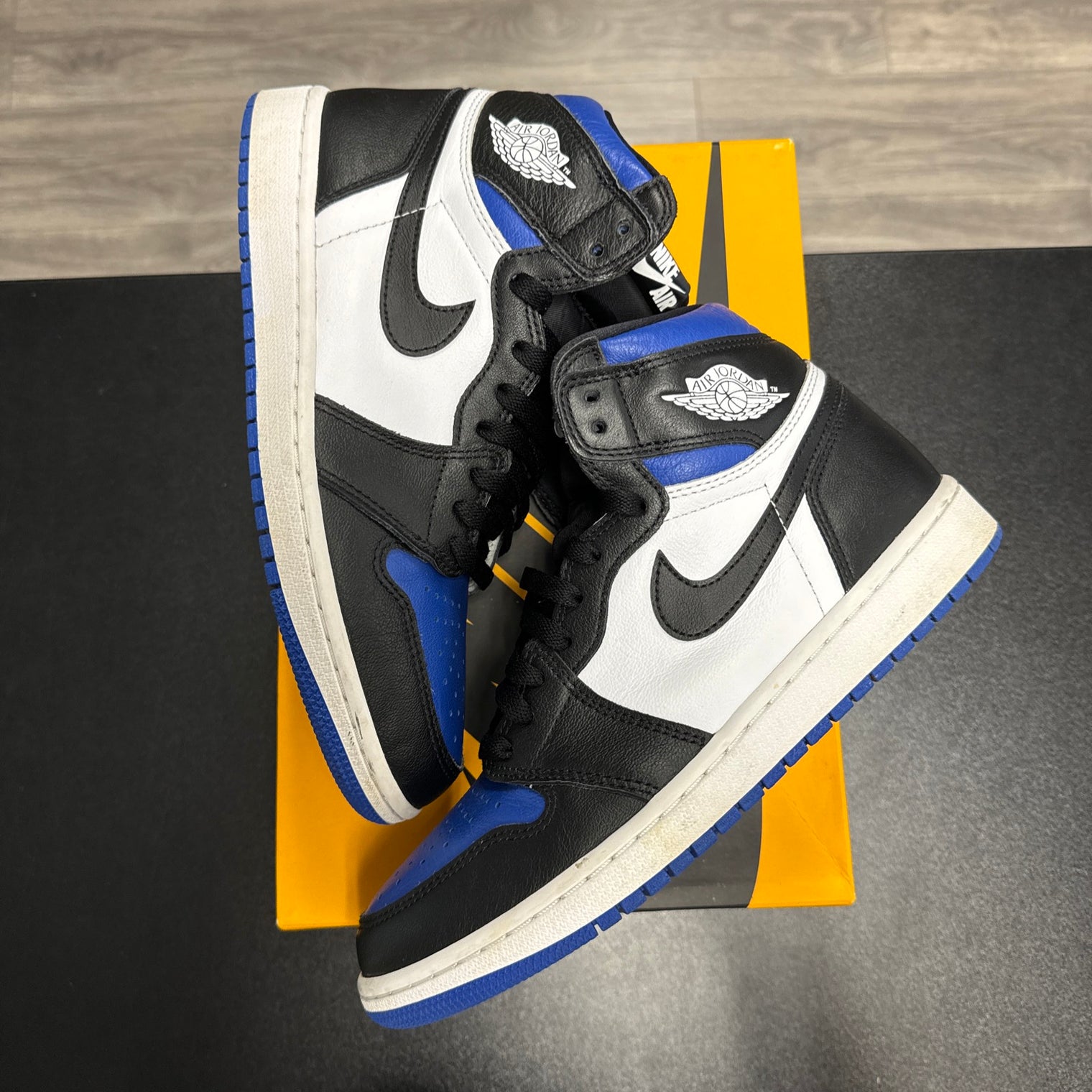 Royal Toe Jordan 1 High (USED;Replacement Box)