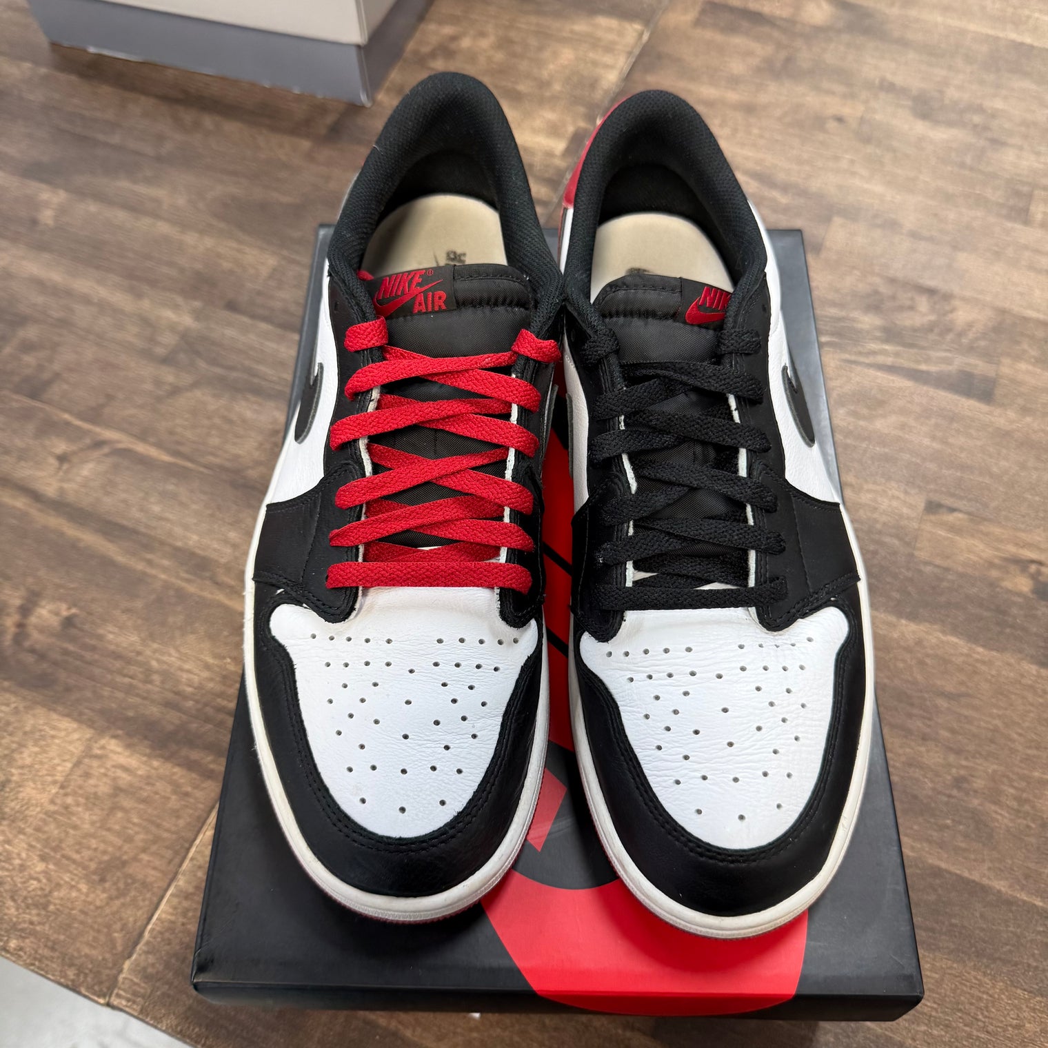 Black Toe Jordan 1 Low OG (USED)
