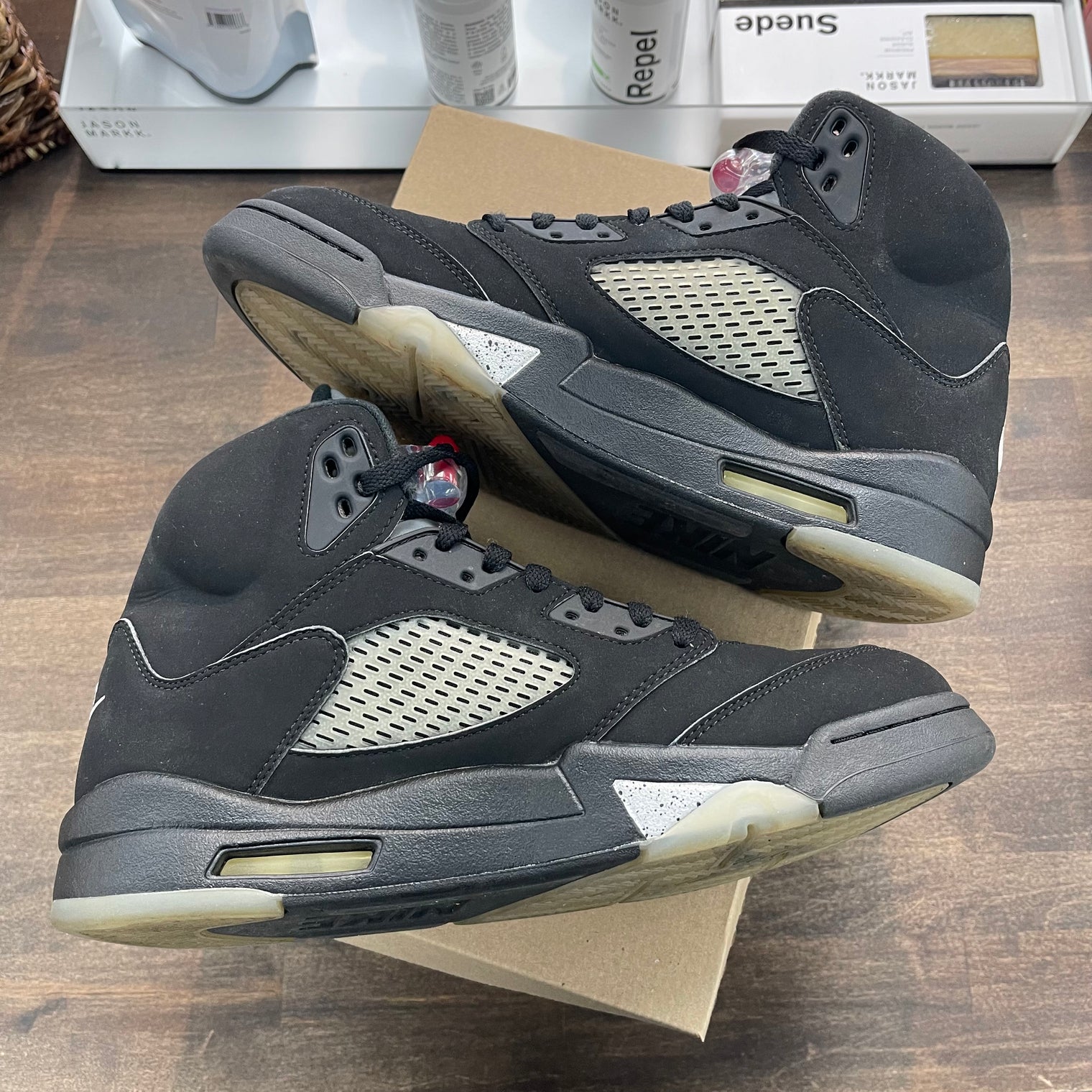 Black Metallic Jordan 5 (USED, No Box)