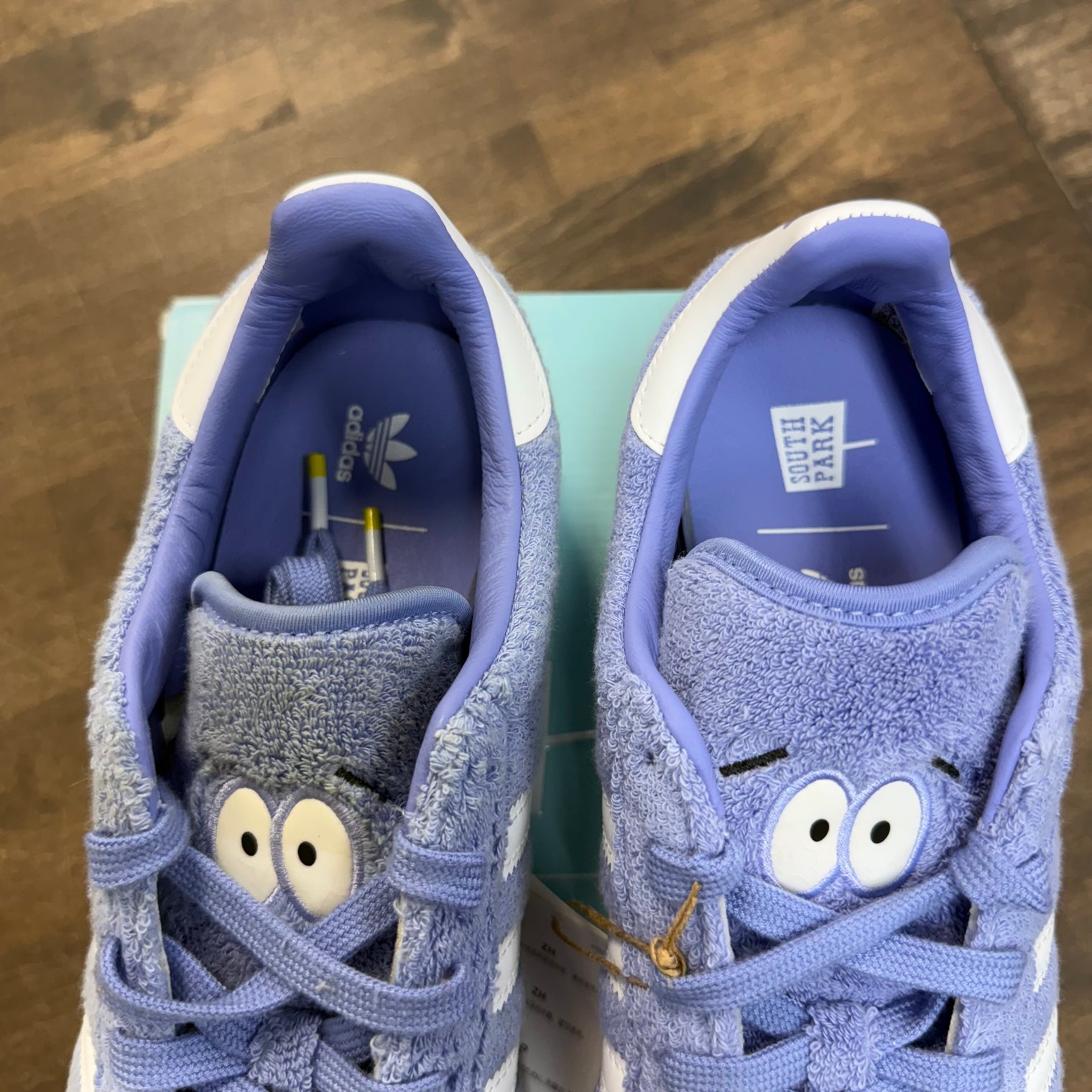 Adidas Campus 80s South Park Towelie (Displayed Flaw)