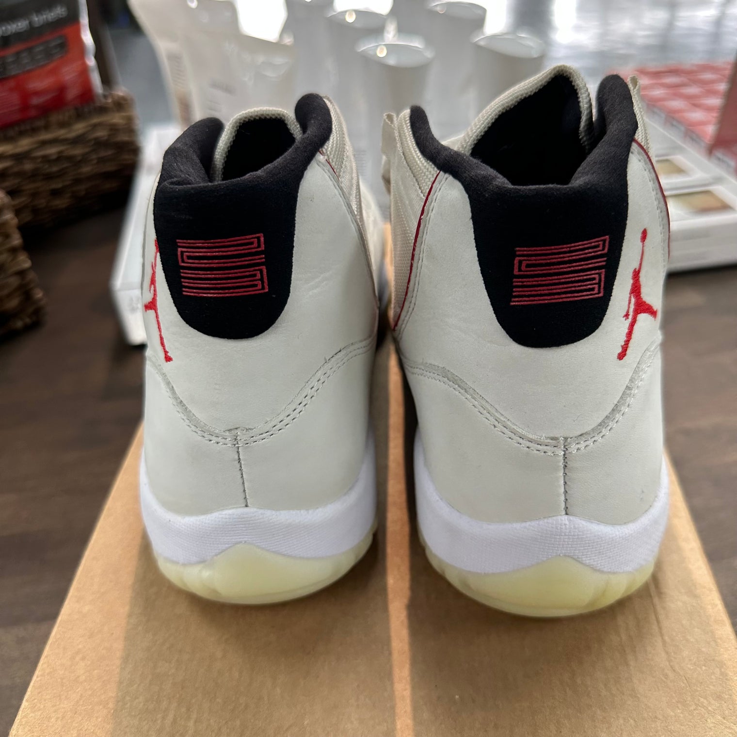 Platnium Jordan 11 (USED,No Box)