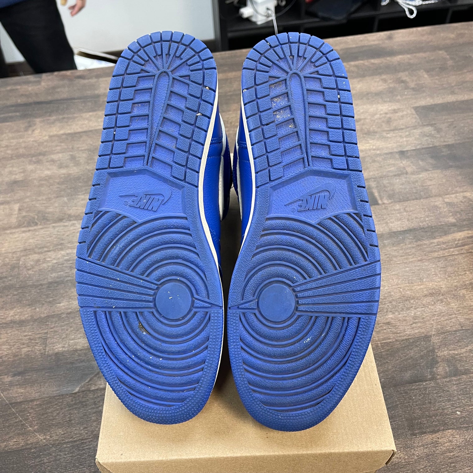 Hyper Royal Jordan 1 High (USED,NO BOX)