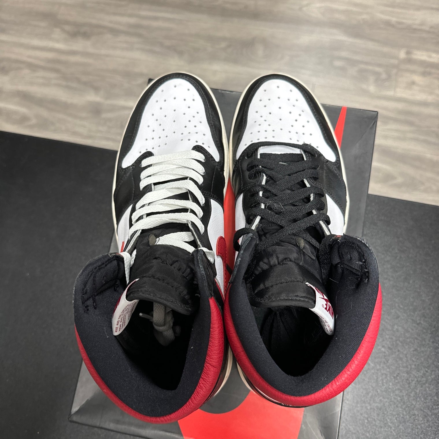 Gym Red Jordan 1 High (USED)