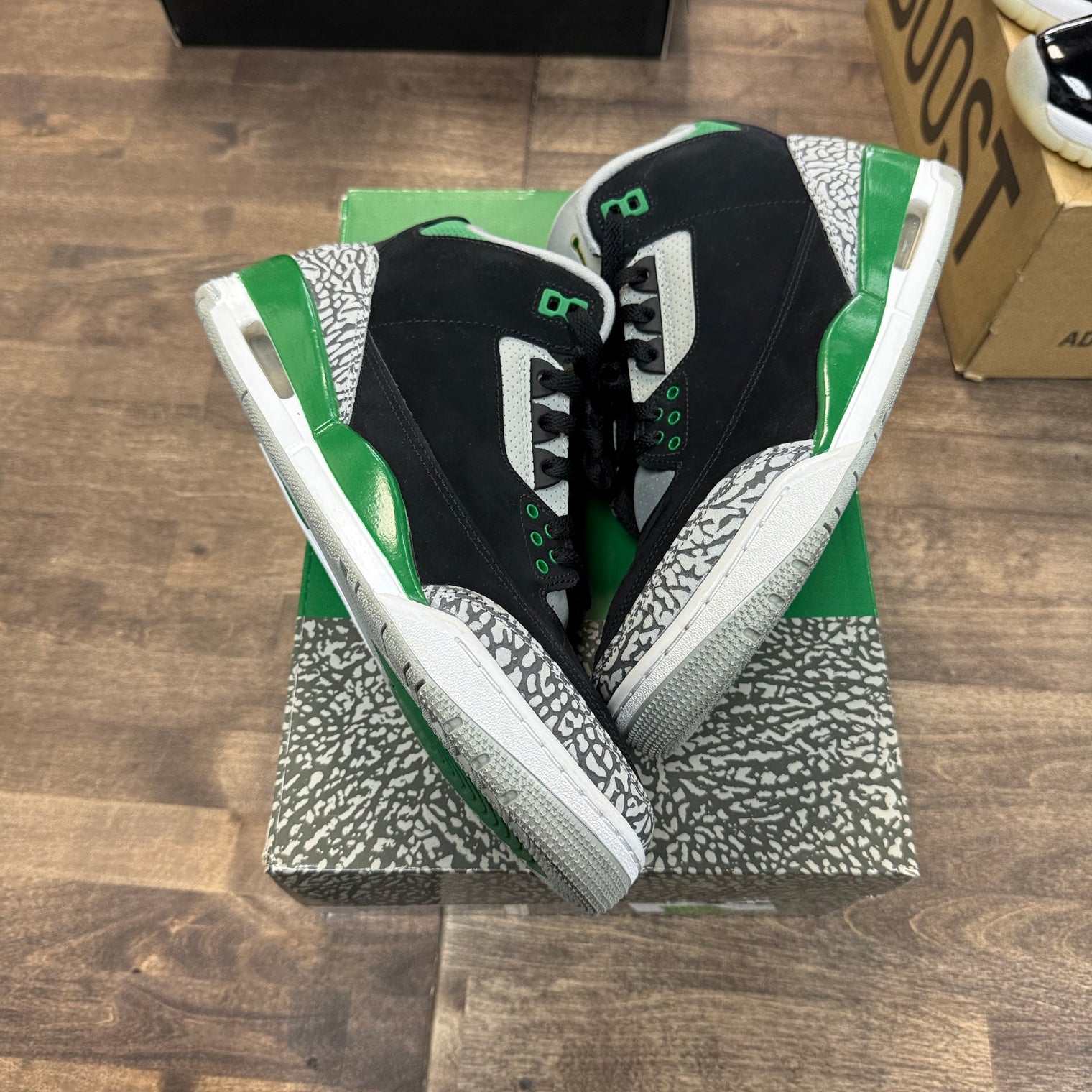 Pine Green Jordan 3 Retro (USED)