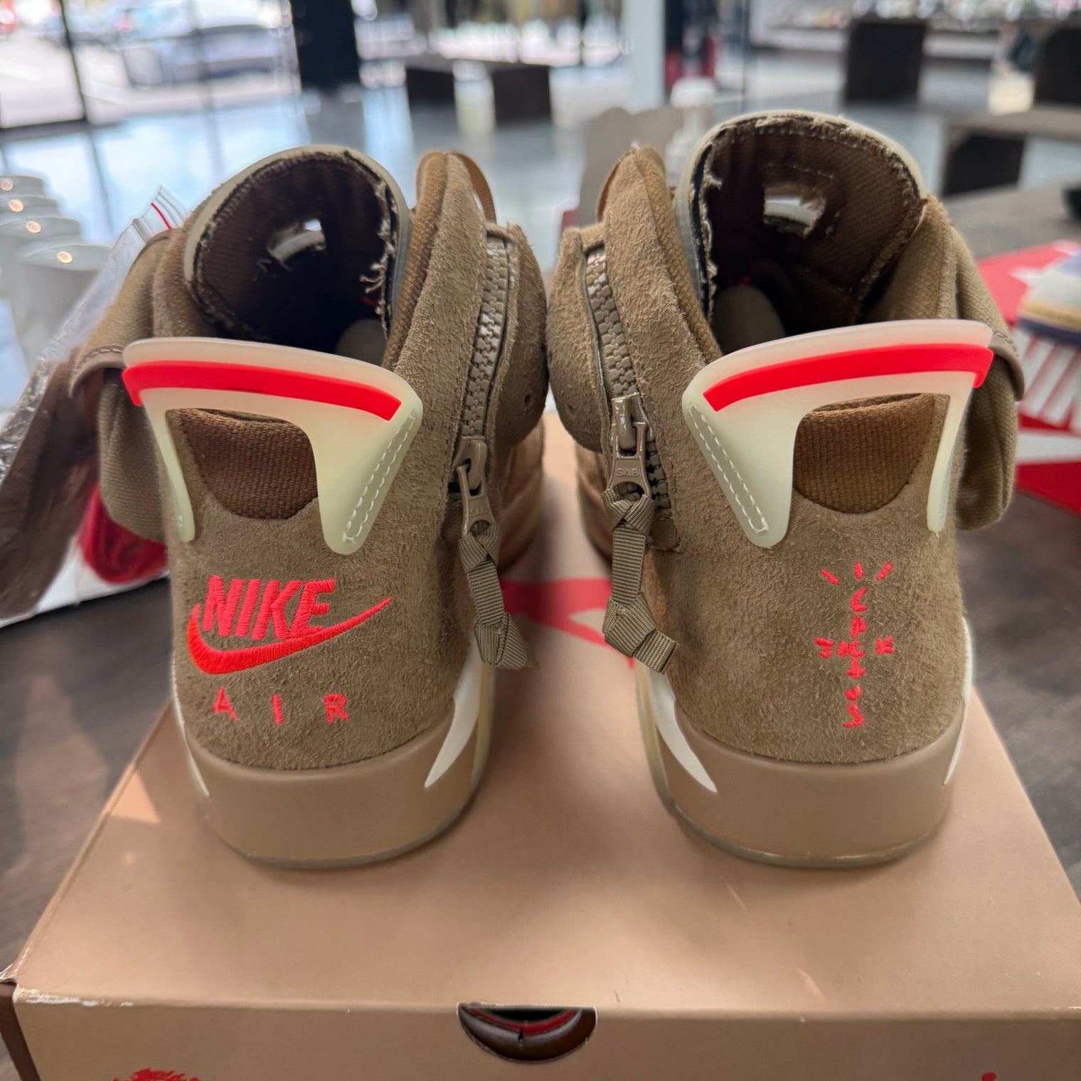 British Khaki Travis Scott Jordan 6 (Lightly Worn)