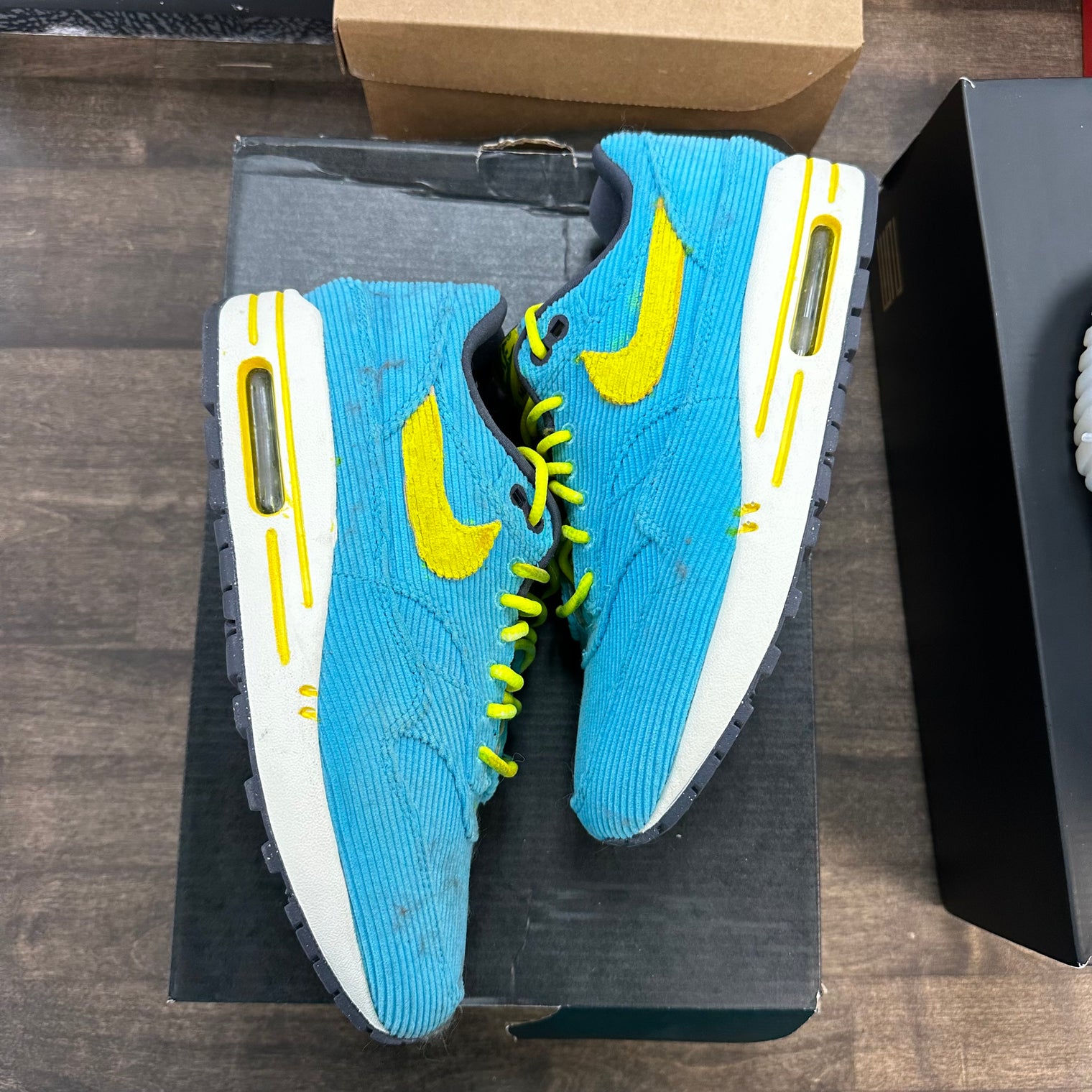 Nike Air Max 1 Corduroy Baltic Blue (USED, Replacement Box)