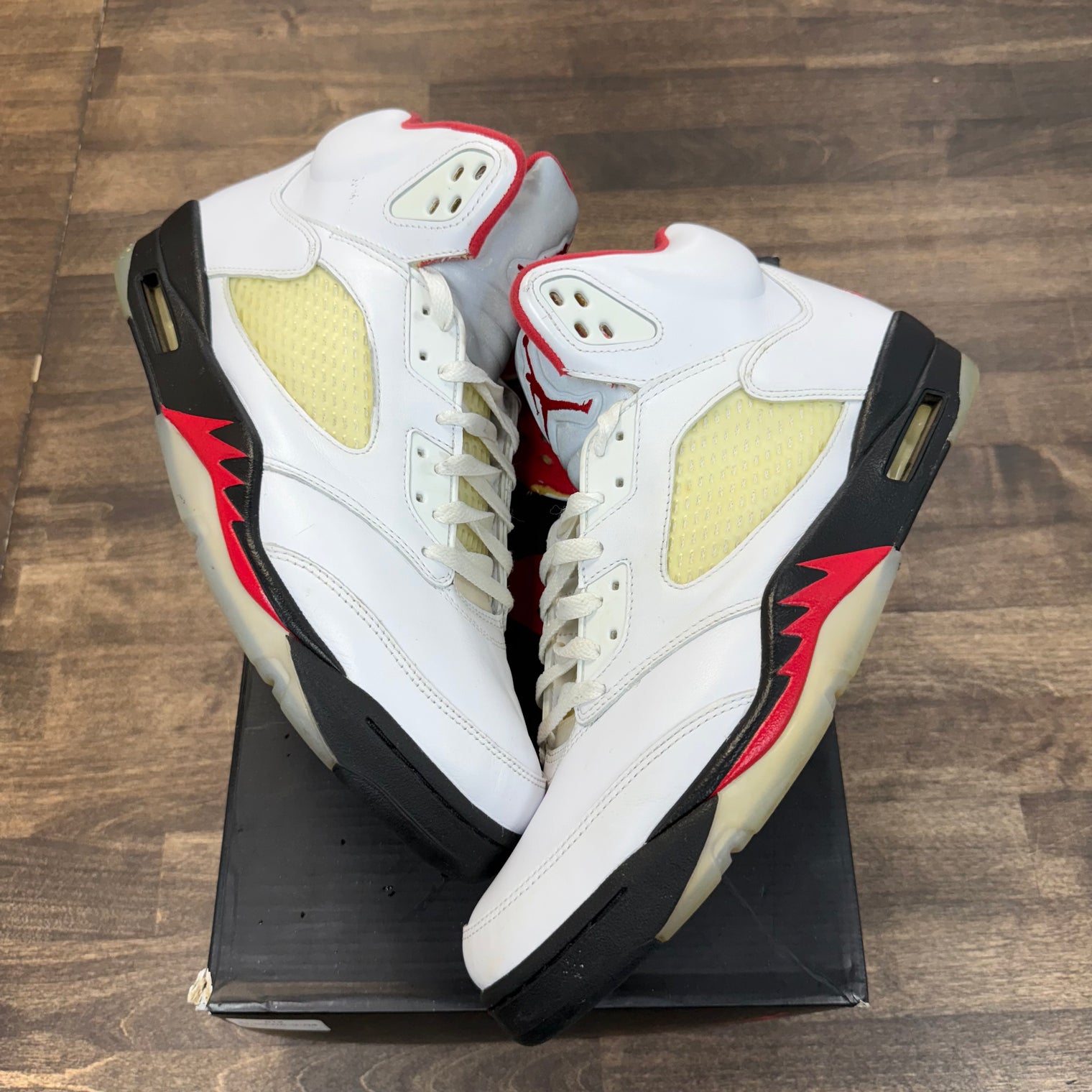 Fire Red Jordan 5 (USED,No Box)