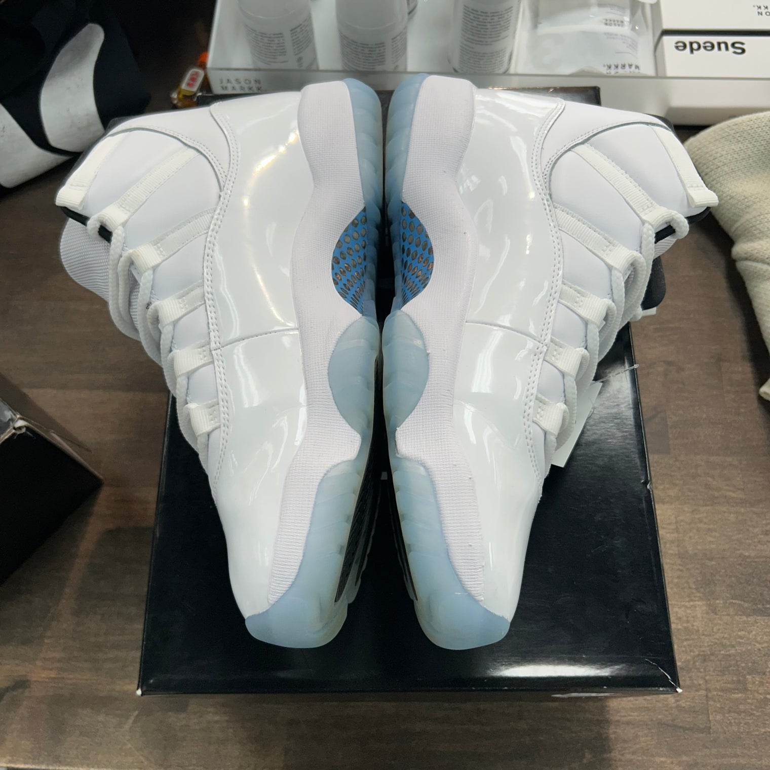 Legend Blue Jordan 11 2024 (USED)