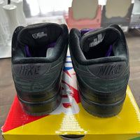 Familia First Avenue SB Dunk Low (USED)