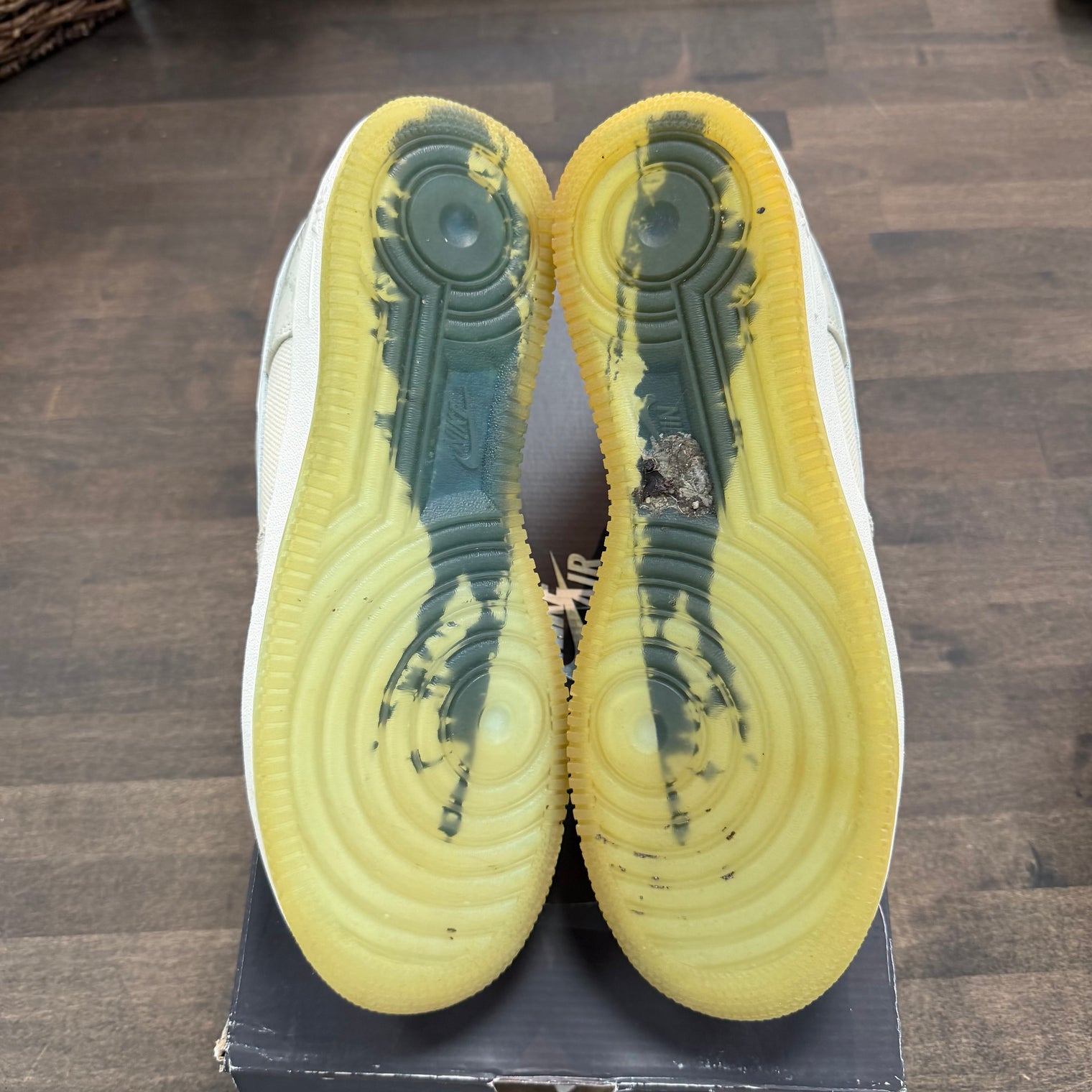 Jones Beach Nike Air Force 1 Low (USED)