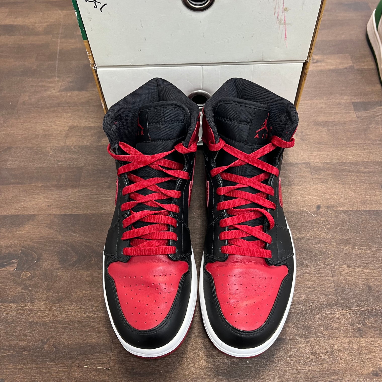 Defining Moments Pack 1 60 Pts Jordan 1 (USED)