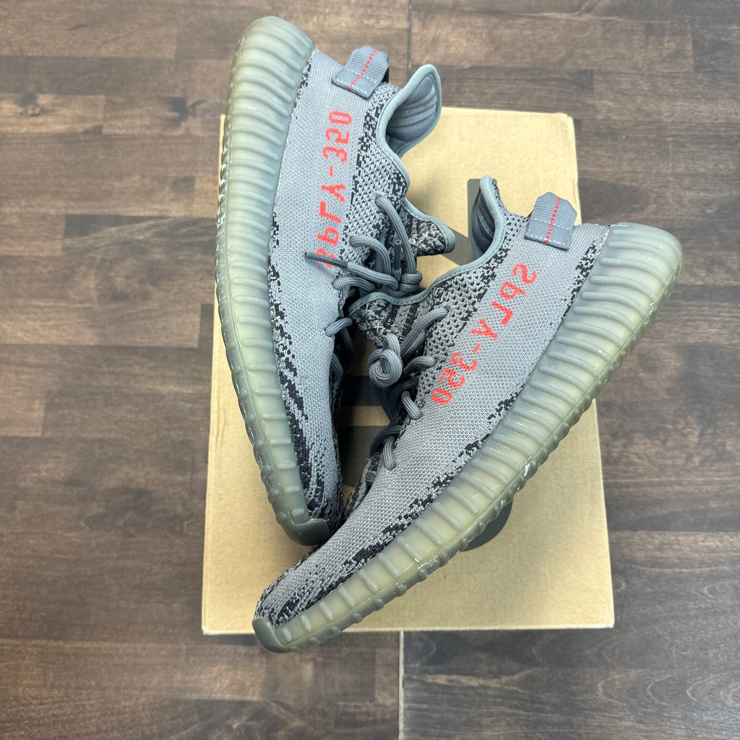 Beluga 2.0 Yeezy 350 (USED)