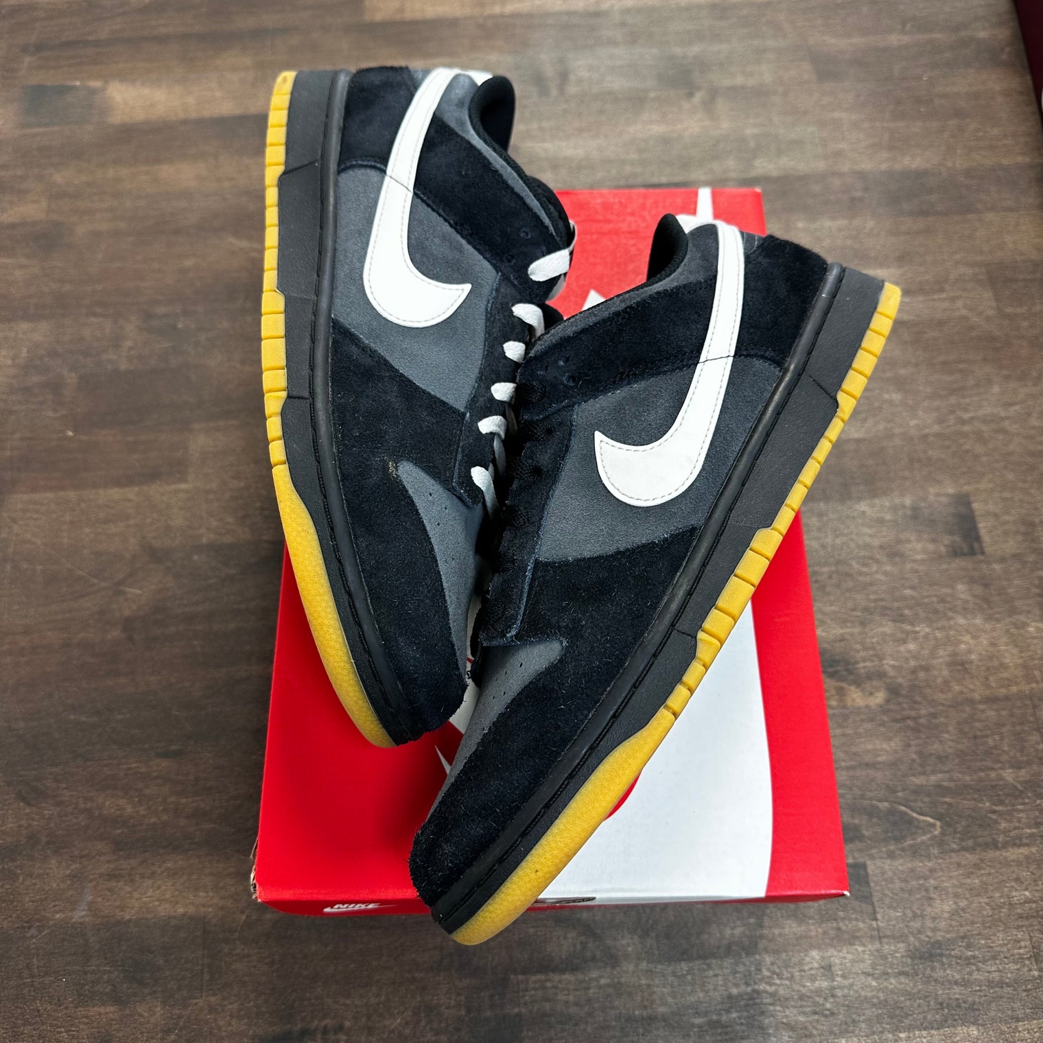Black Grey Gum SB Dunk Low (USED)