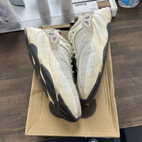 Analog Yeezy 700 (USED,No Box)
