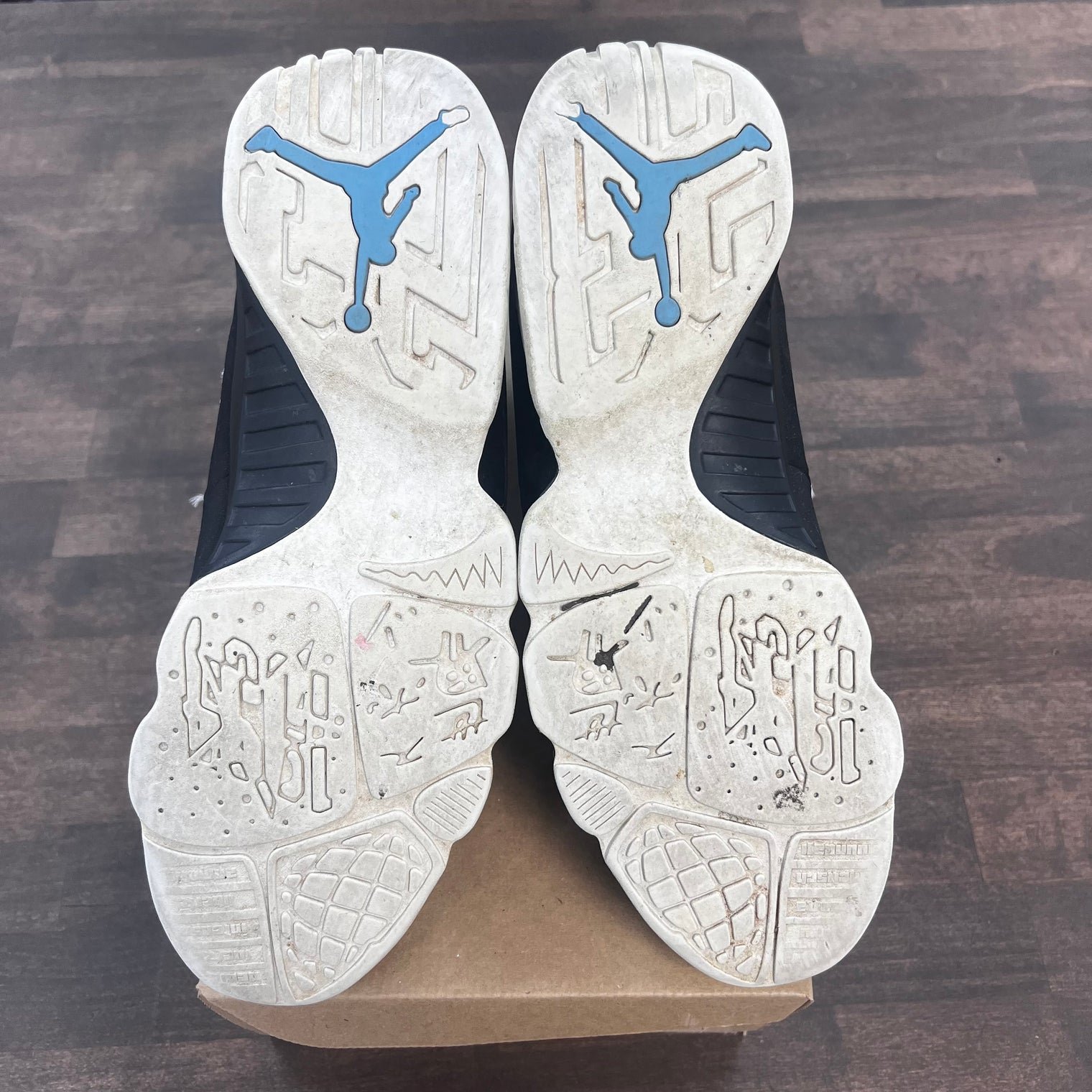 Nike Jordan 9 University Blue (USED NO BOX)