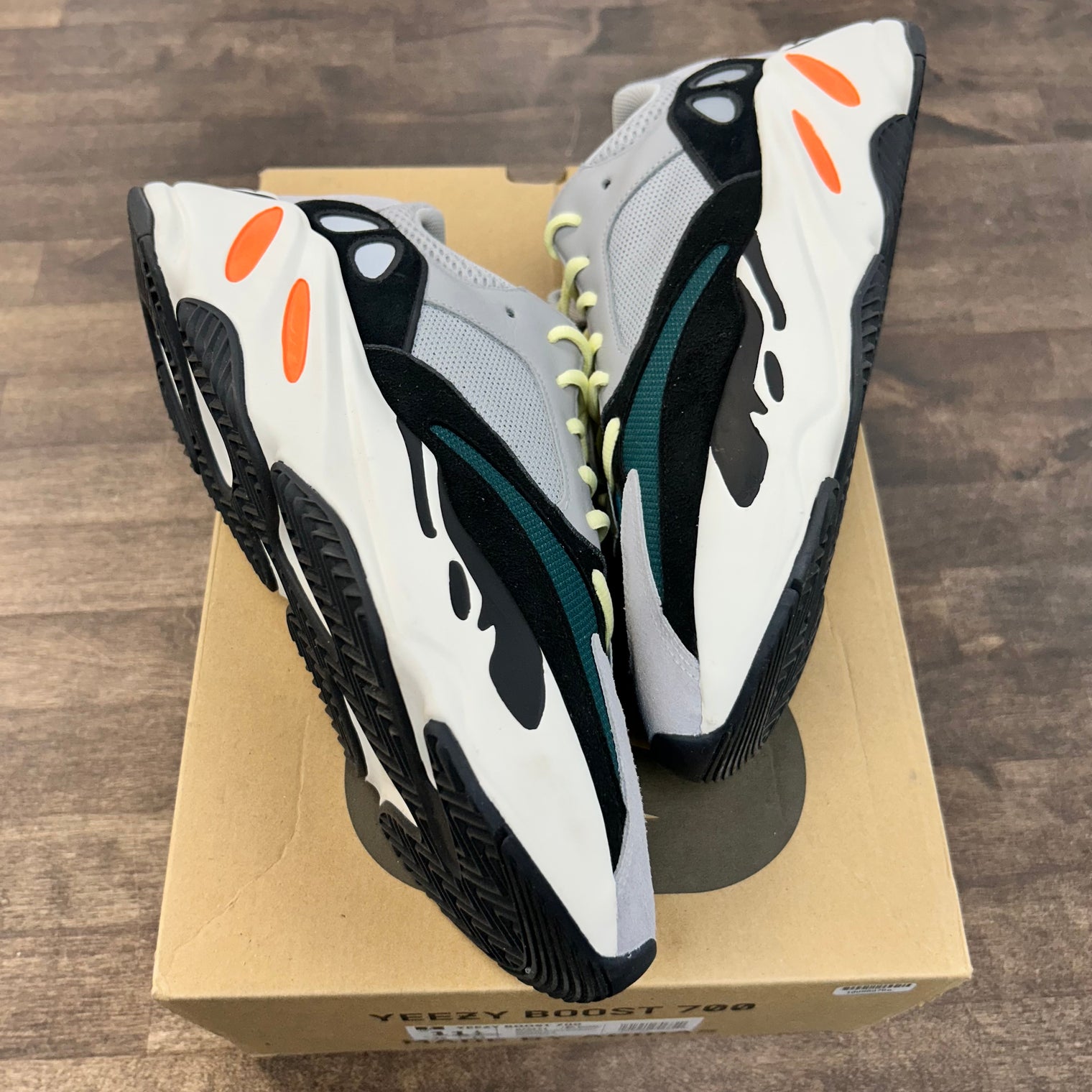 Wave Runner Yeezy 700 (USED)