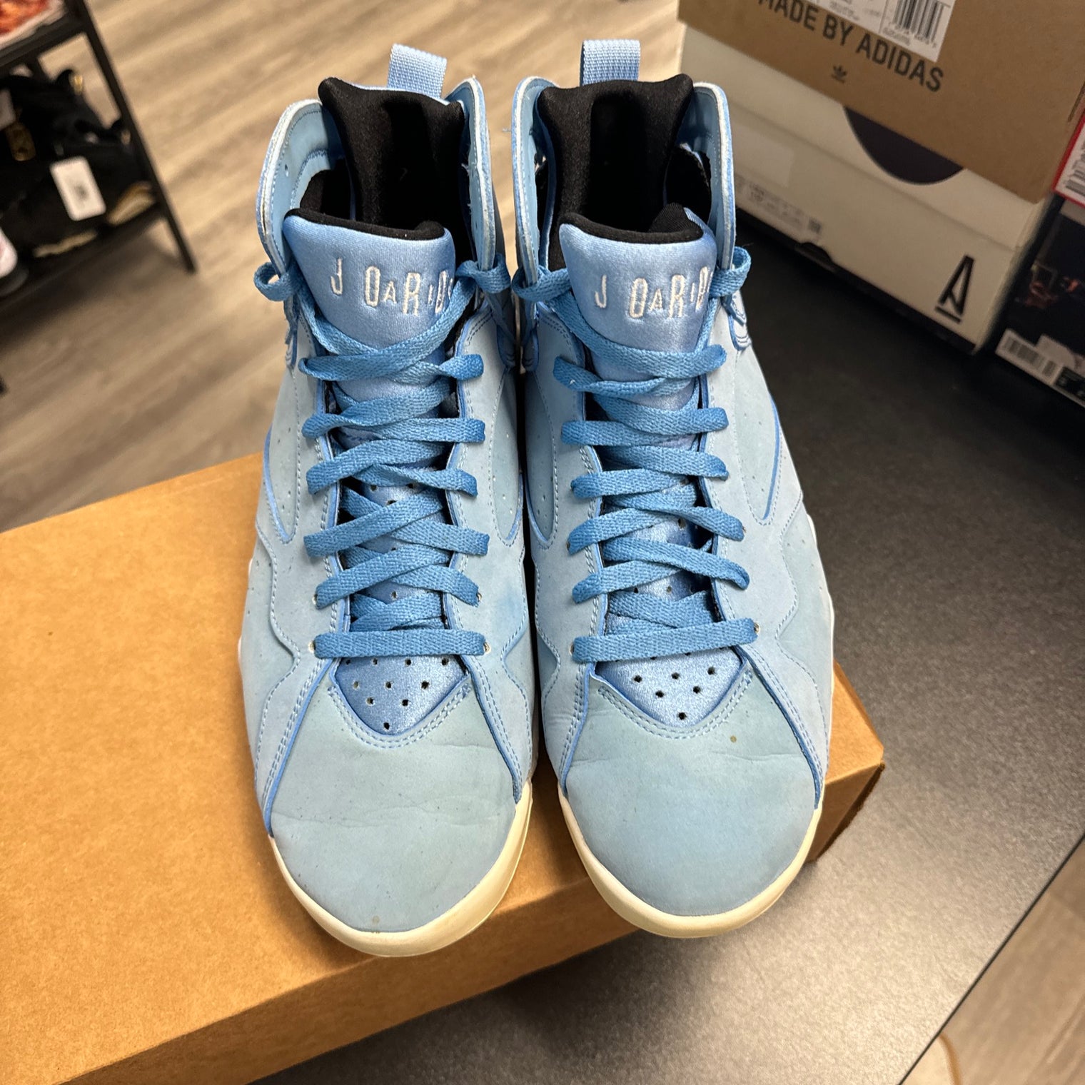 Jordan 7 Pantone (USED: No Box)