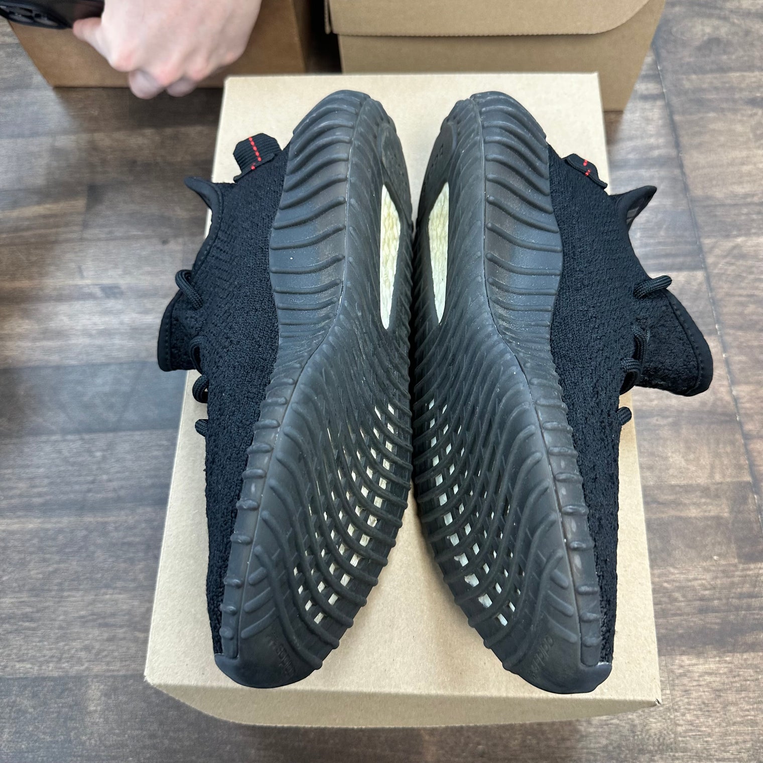 Bred Yeezy 350 (USED,No Box)