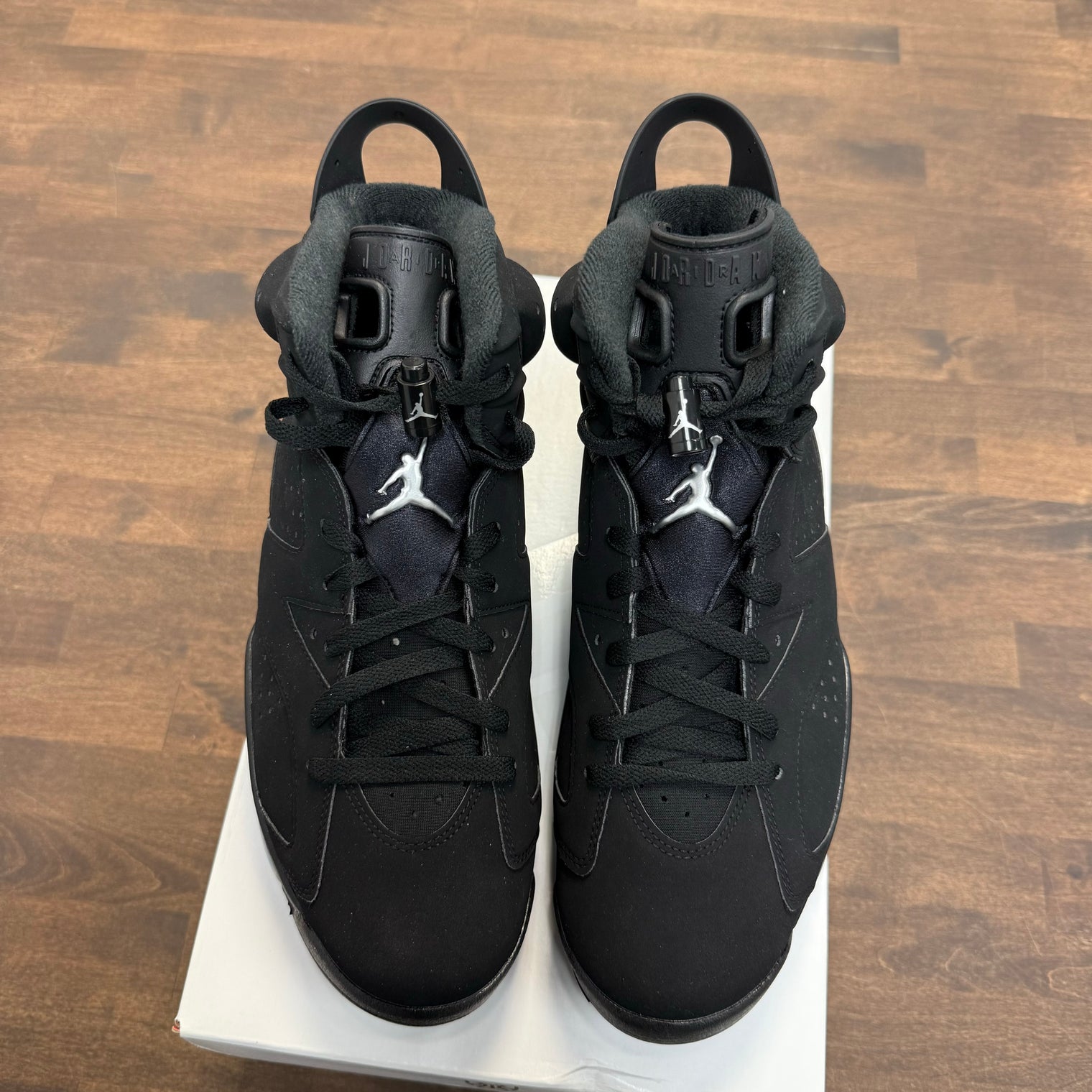 Chrome Jordan 6 Retro (NO BOX)