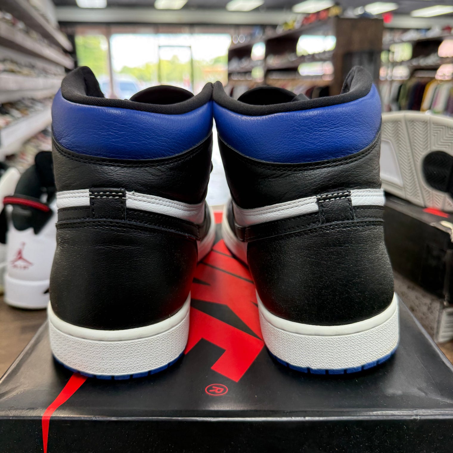 Royal Toe Jordan 1 High (USED)
