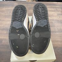 Albino & Preto Nike SB Dunk Low (USED)