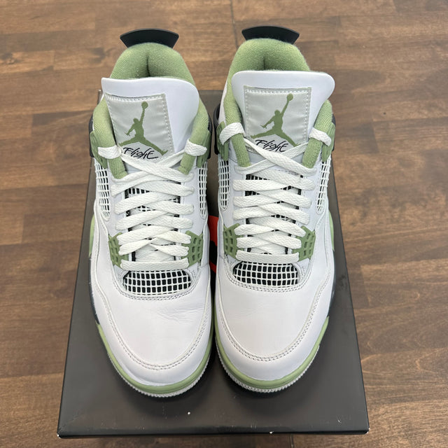 (W) Seafoam Jordan 4 (USED)