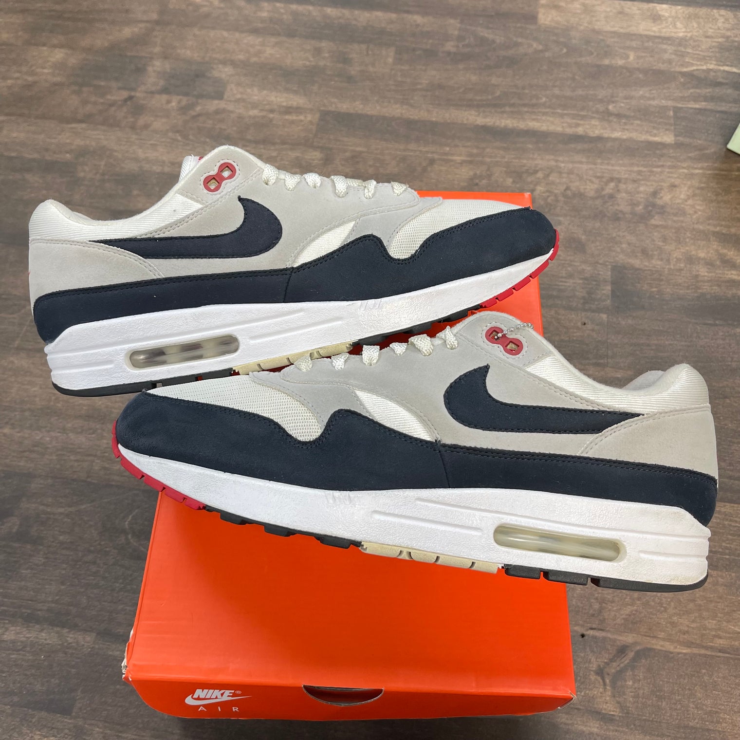 Obsidian Nike Air Max 1 (USED)