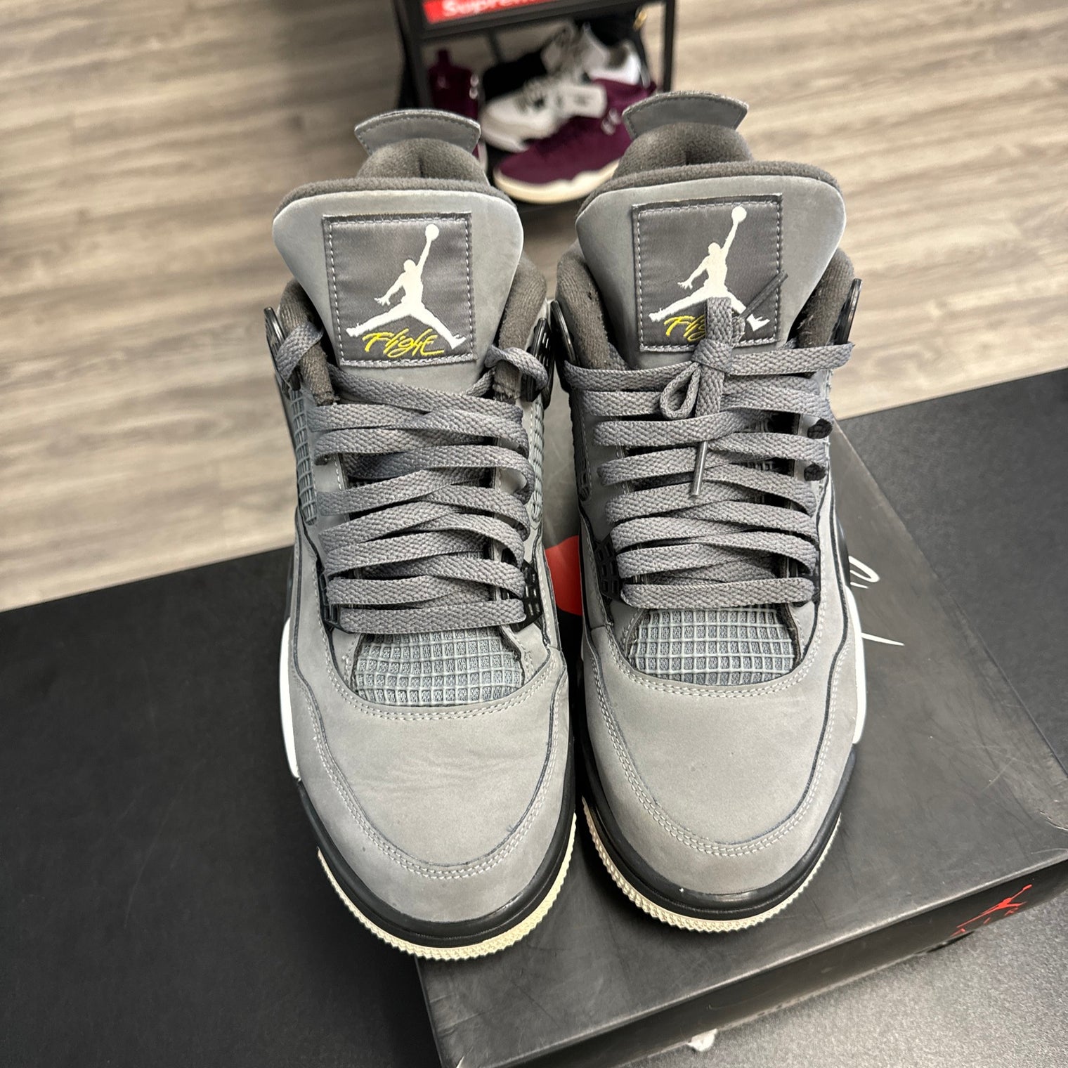 Cool Grey Jordan 4 (USED)