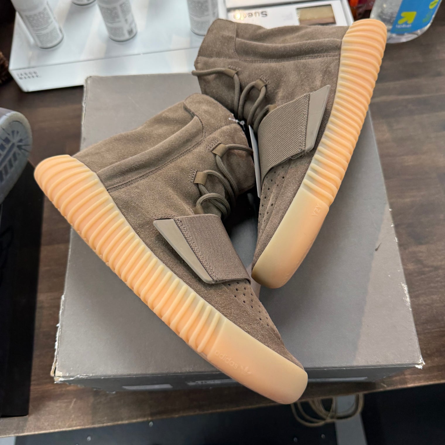 Chocolate Yeezy Boost 750 (USED)