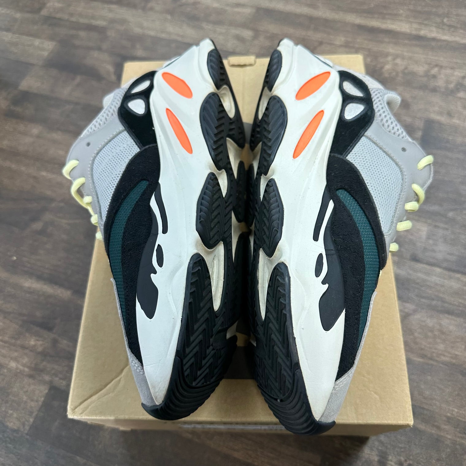 Wave Runner Yeezy 700 (USED)