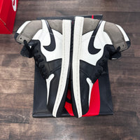 Dark Mocha Jordan 1 High (USED)