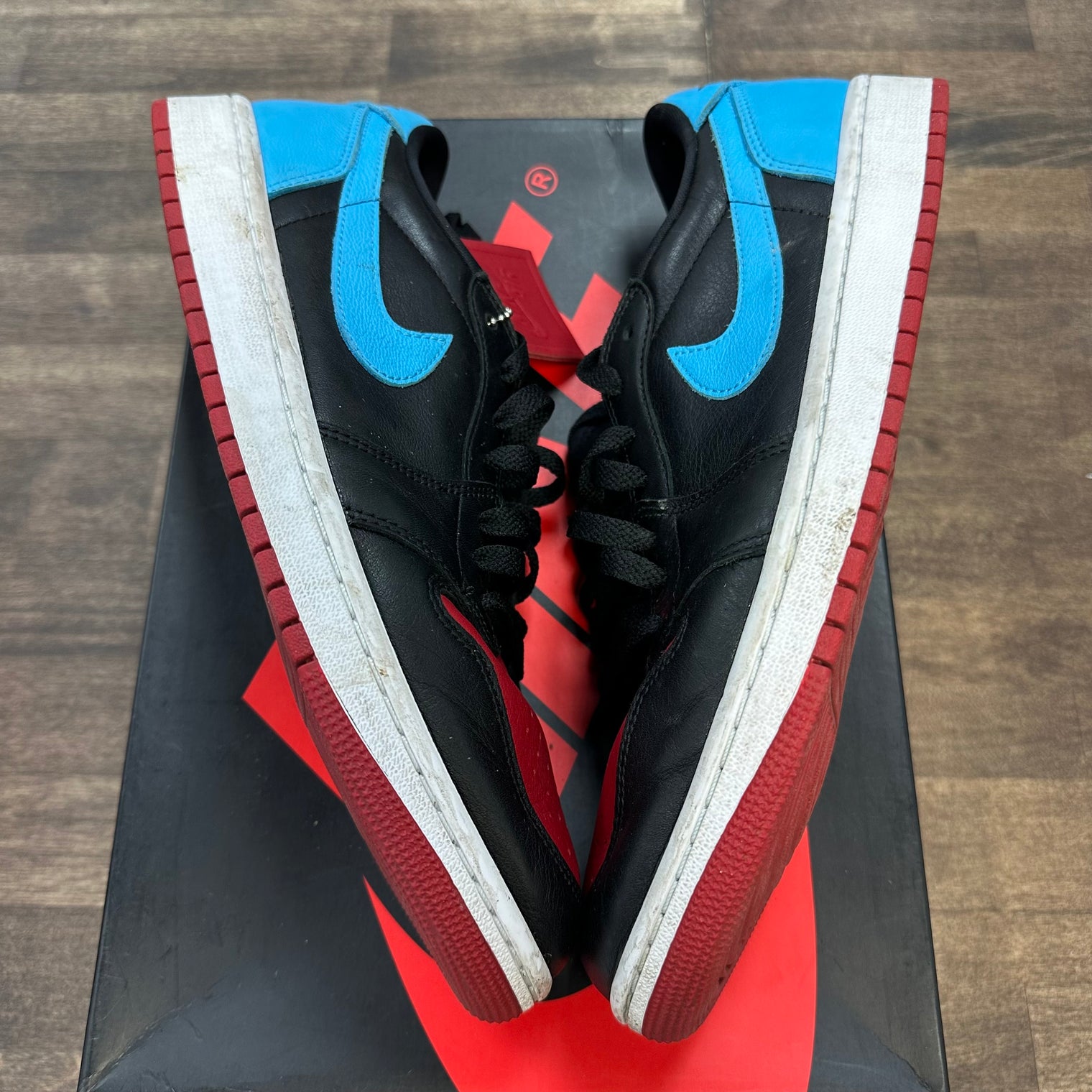 NC to Chi Jordan 1 Low (W) (USED)