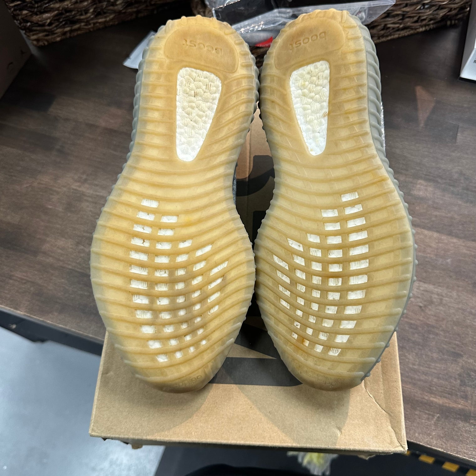 Israfil Yeezy 350 (USED, replacement box)