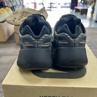 Clay Brown adidas Yeezy 700 V3 (USED)