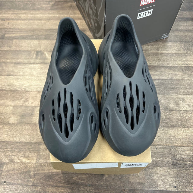 Onyx Yeezy Foam RNNR (USED)