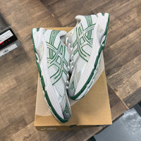White Silver Green Asics Gel-1130 (USED)