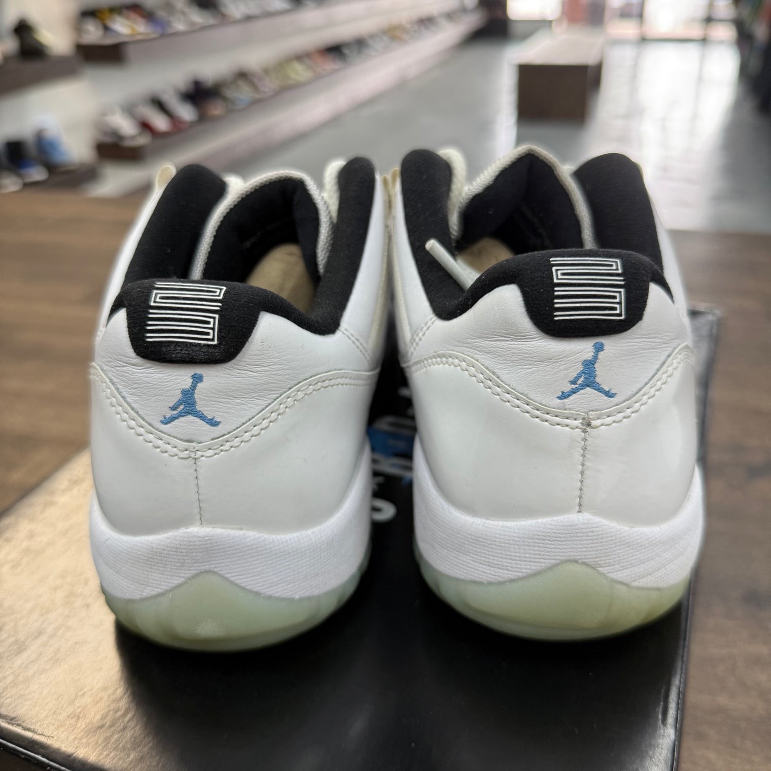 Legend Blue Jordan 11 Low (USED)