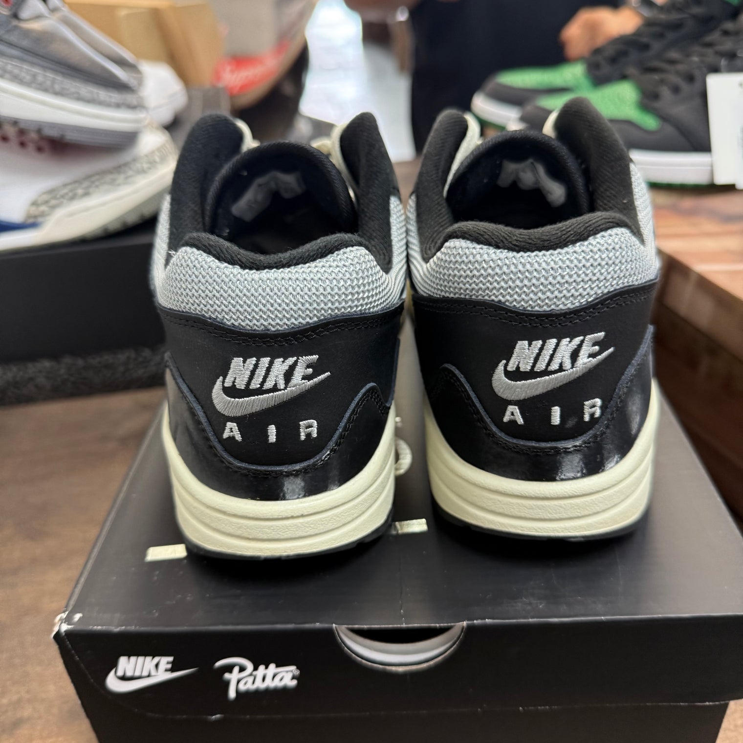 Patta Black Air Max 1 (USED)