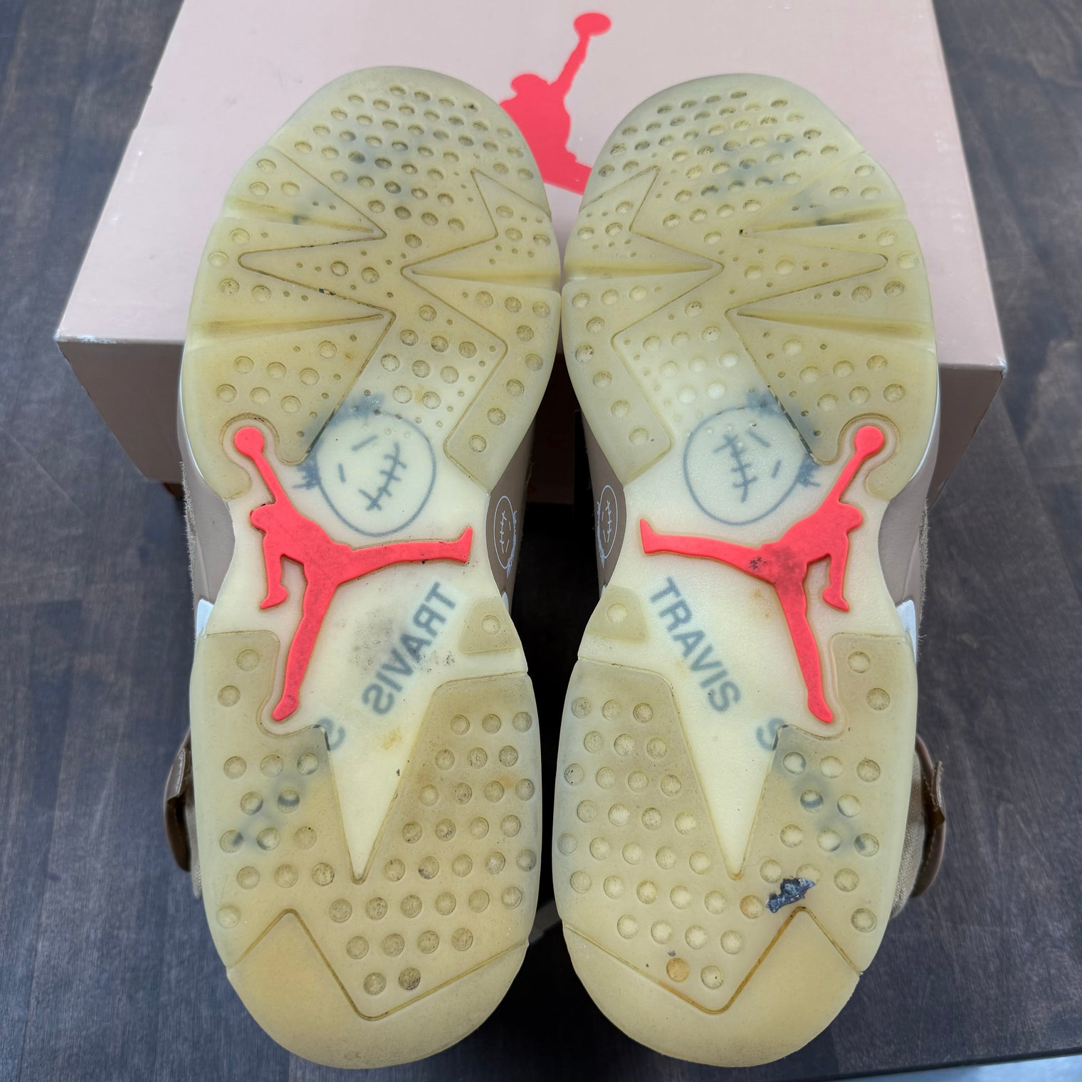 Travis Scott Jordan 6 Khaki (USED)