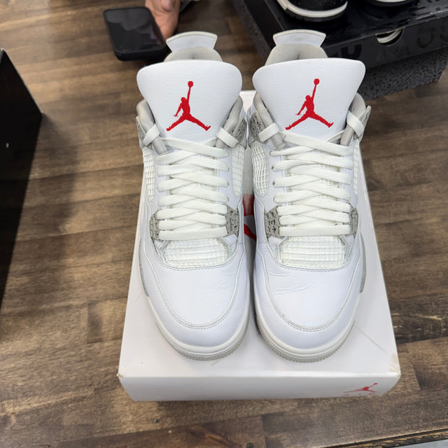 White Oreo Jordan 4 Retro (2021) (USED)